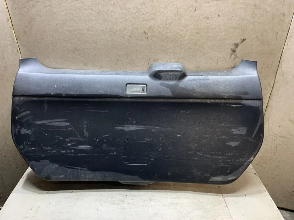 Обшивка Nissan X-Trail T31 С ДЕФЕКТОМ