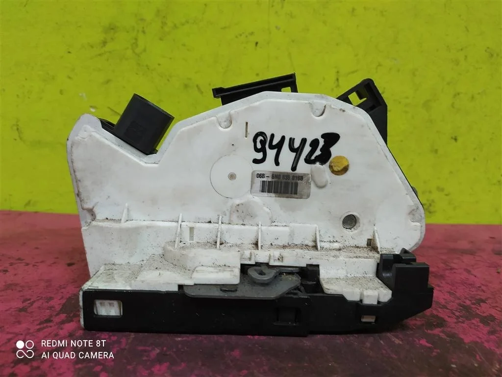 Замок двери задний правый VW Passat CC 5N0839016B