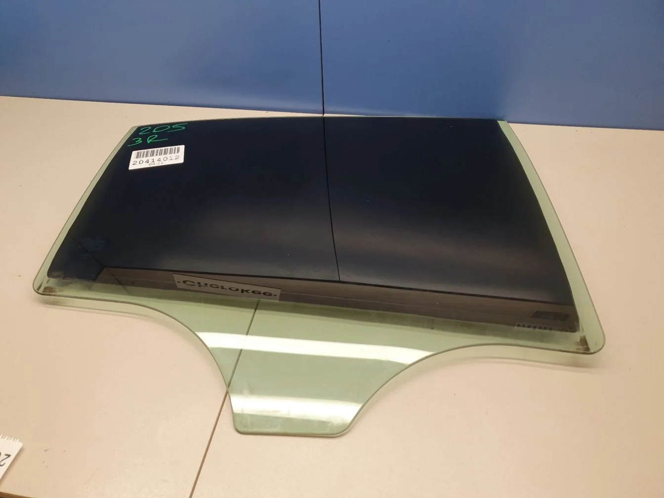 Стекло двери задней правой для Mercedes C-klasse W205 2014-