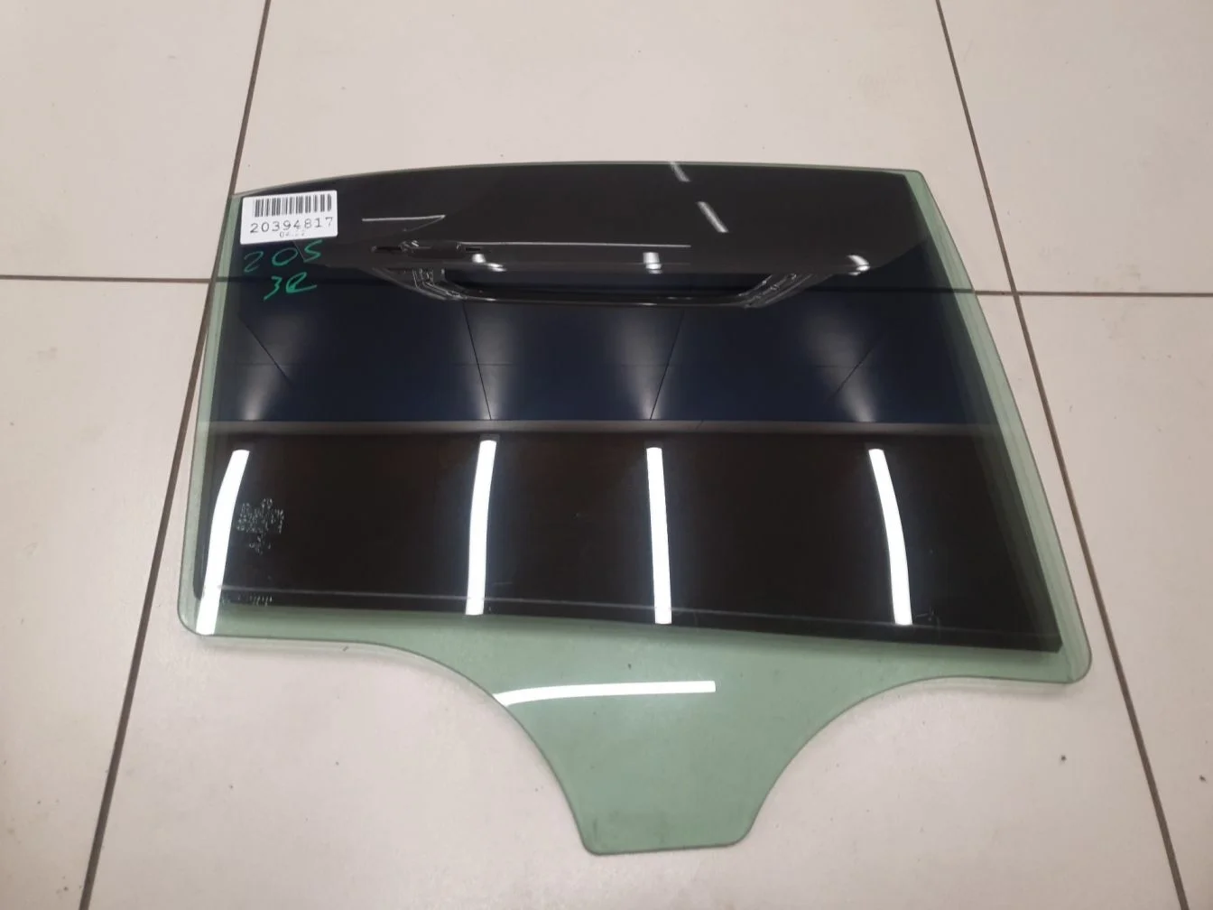 Стекло двери задней правой для Mercedes C-klasse W205 2014-