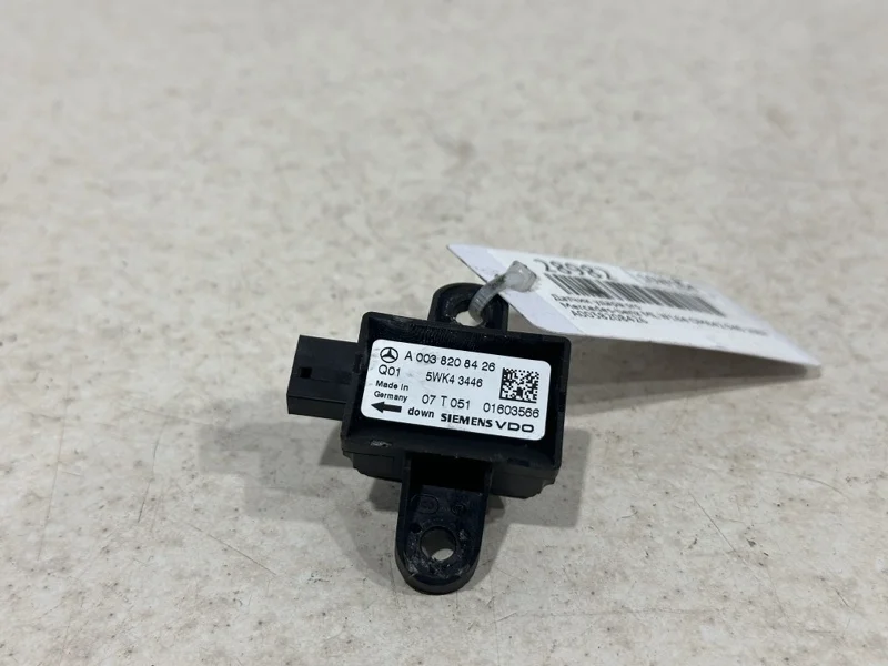 Датчик удара srs Mercedes-benz ML 2007 W164