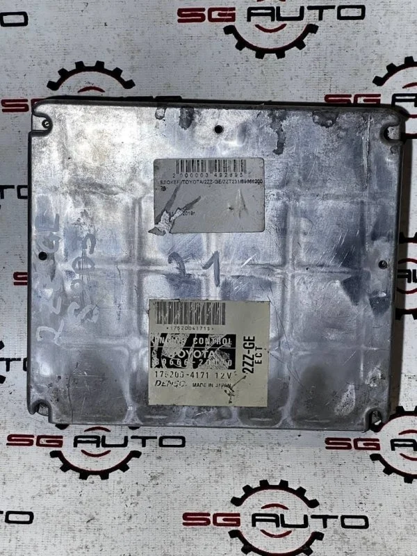 Блок управления двс Toyota Celica 2002 ZZT231