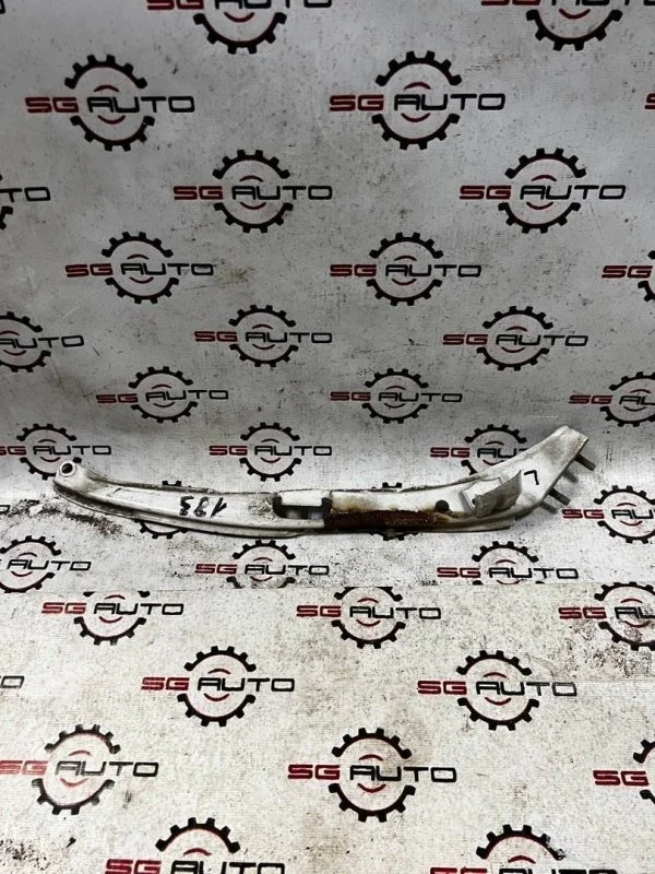 Планка под фару Toyota Celica 2002 ZZT230