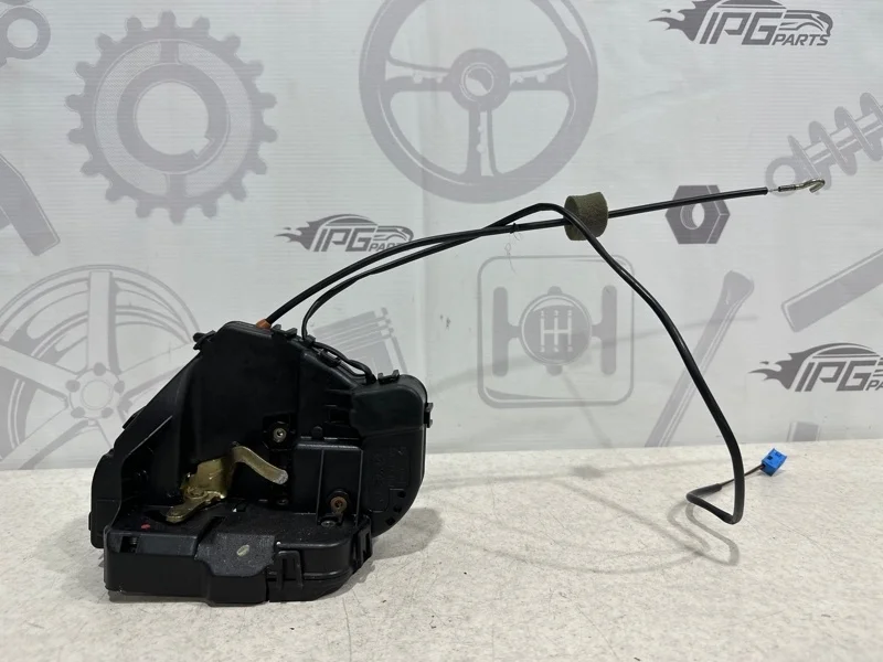 Замок задней правой двери Mercedes-benz 2006 W203