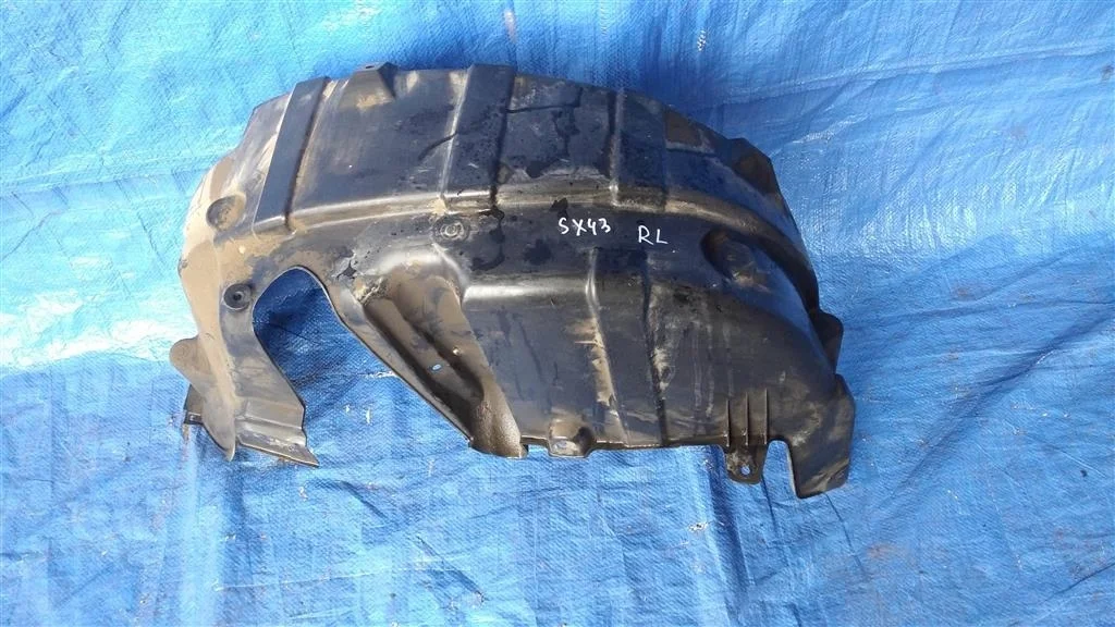 Б.у. подкрылок SUZUKI SX4 YA11S SUZUKI SX4 YA11S
