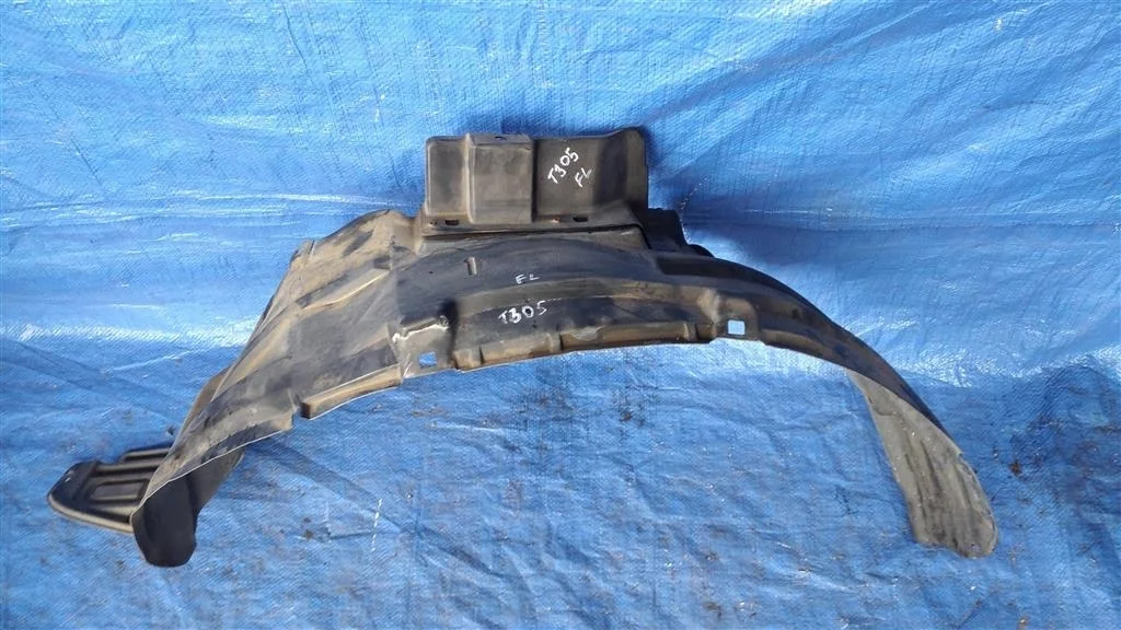 Б.у. подкрылок NISSAN X-TRAIL T30 NISSAN X-TRAIL T30