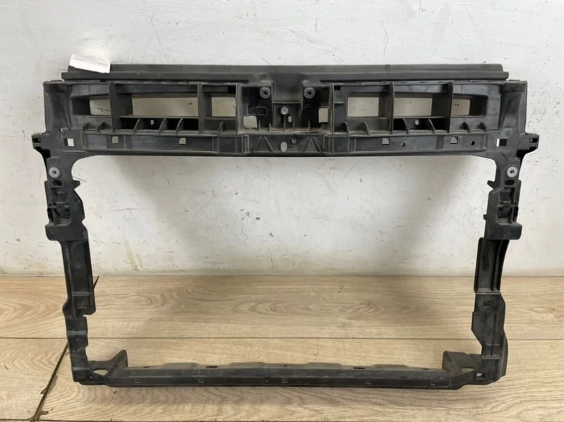 Передняя панель VW Tiguan 2 2017- AD1