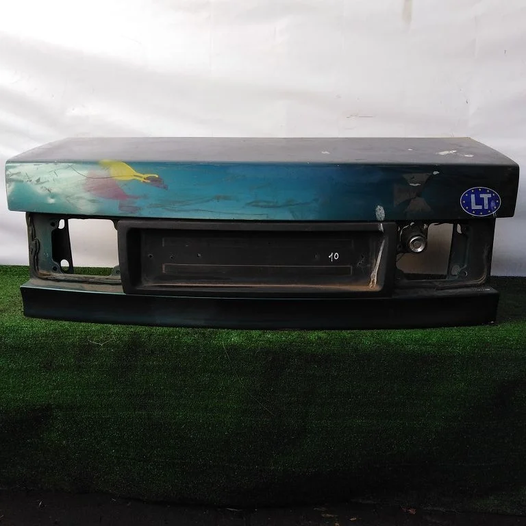 Крышка багажника AUDI A80 B4 1991- седан зелёная Б/У A80(1987-1996)