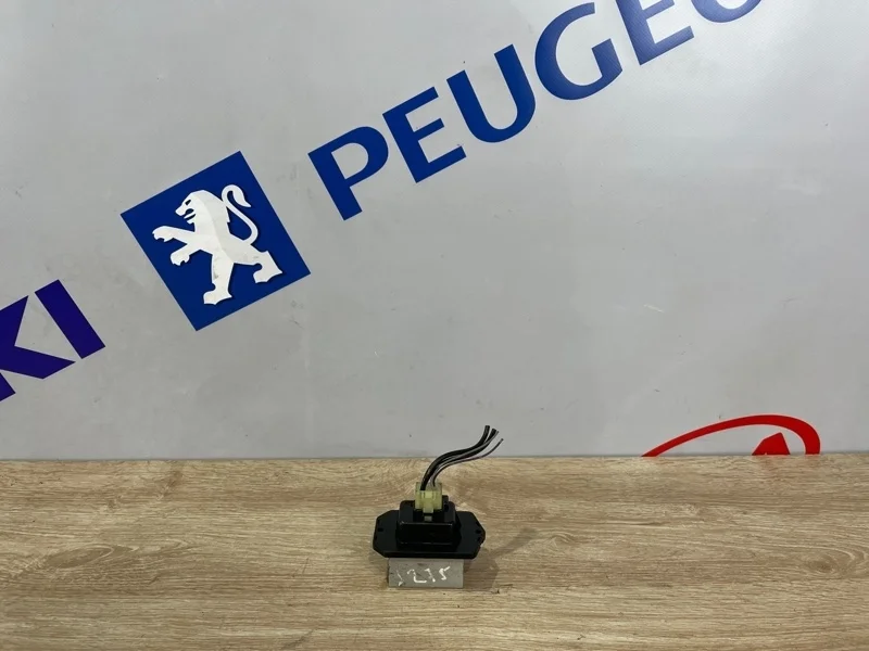 Резистор отопителя SUZUKI SX4 2011 ХЭЧБЭК