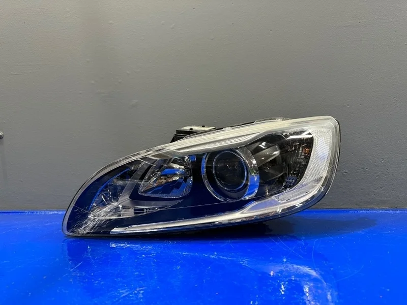 Фара ксенон Volvo S60 2 поколение FS