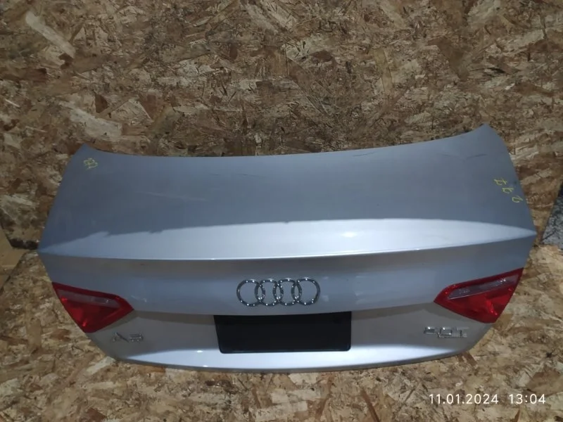 Крышка багажника Audi A5 2010 8T3