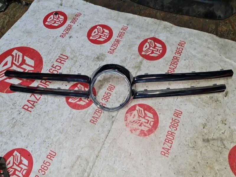 Решетка хром Volkswagen Touareg 2009 7L7