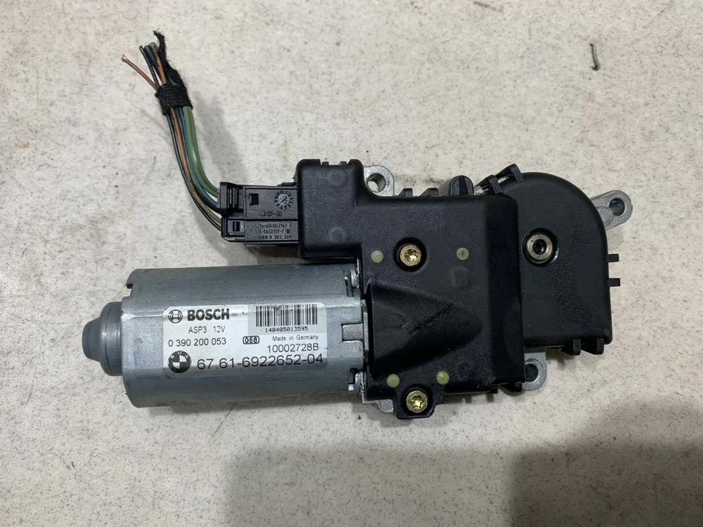 Моторчик люка BMW X5 E53