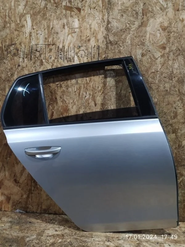 Дверь Volkswagen Golf 2011 5K1