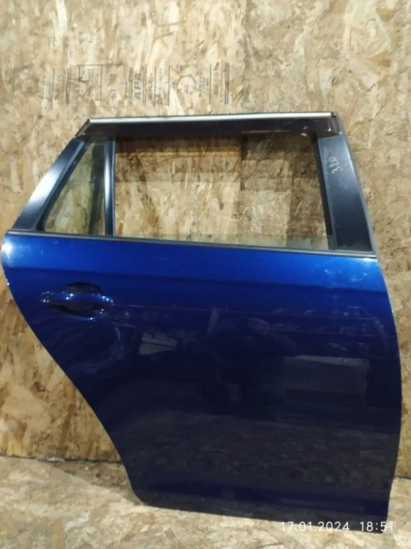 Дверь Volkswagen Golf 2009 AJ5