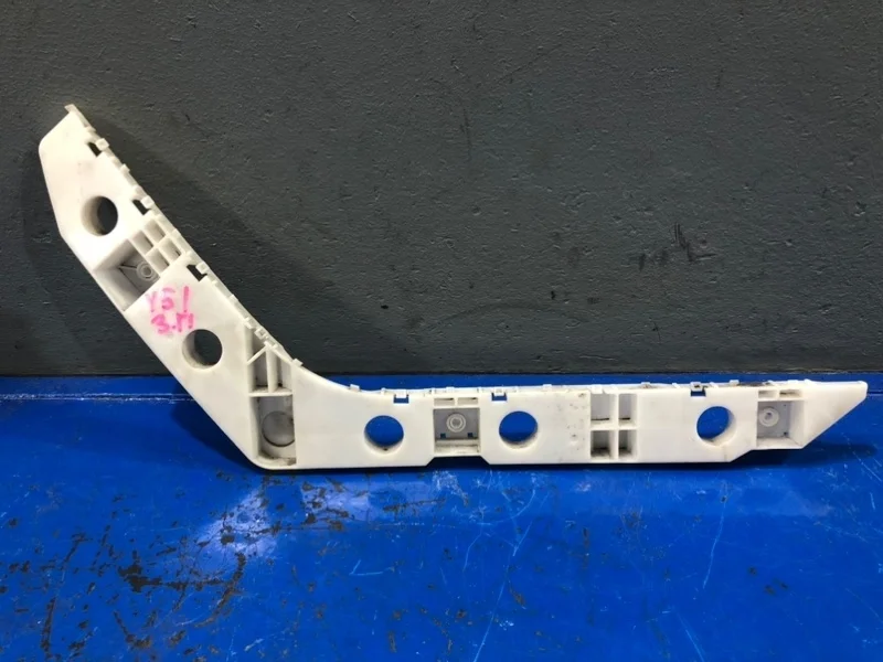 Крепление бампера Infiniti M Y51