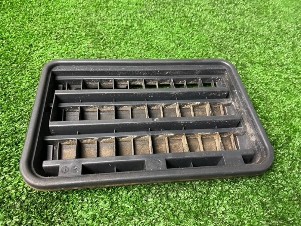 Вентиляционная решетка BMW F10