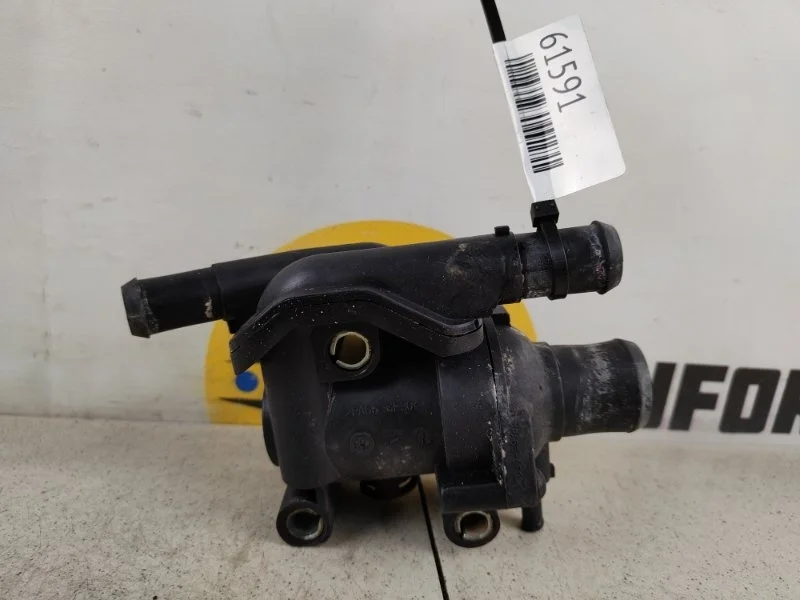 Корпус термостата Ford Focus 1 2004 DBW