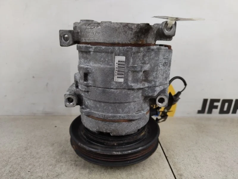 Компрессор кондиционера Lexus IS200 2002 XE10