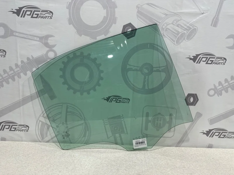 Стекло задней правой двери опускное Mercedes-benz 2008 W204