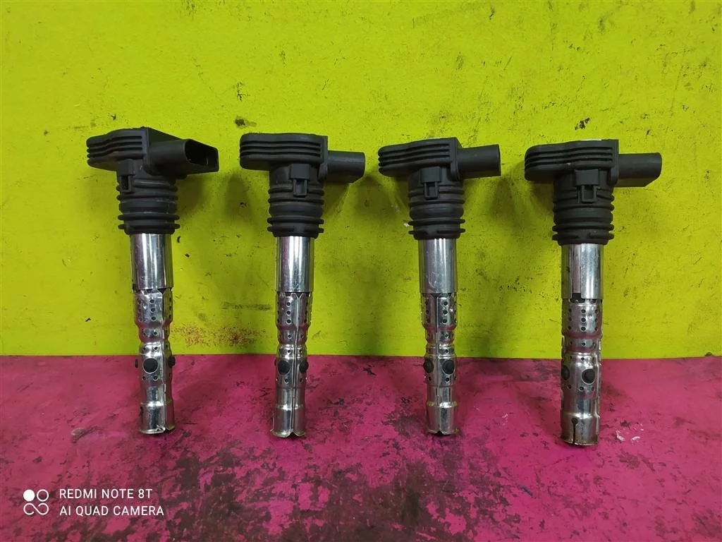 Катушка зажигания VW Golf 4 Bora 1,8 06B905115R