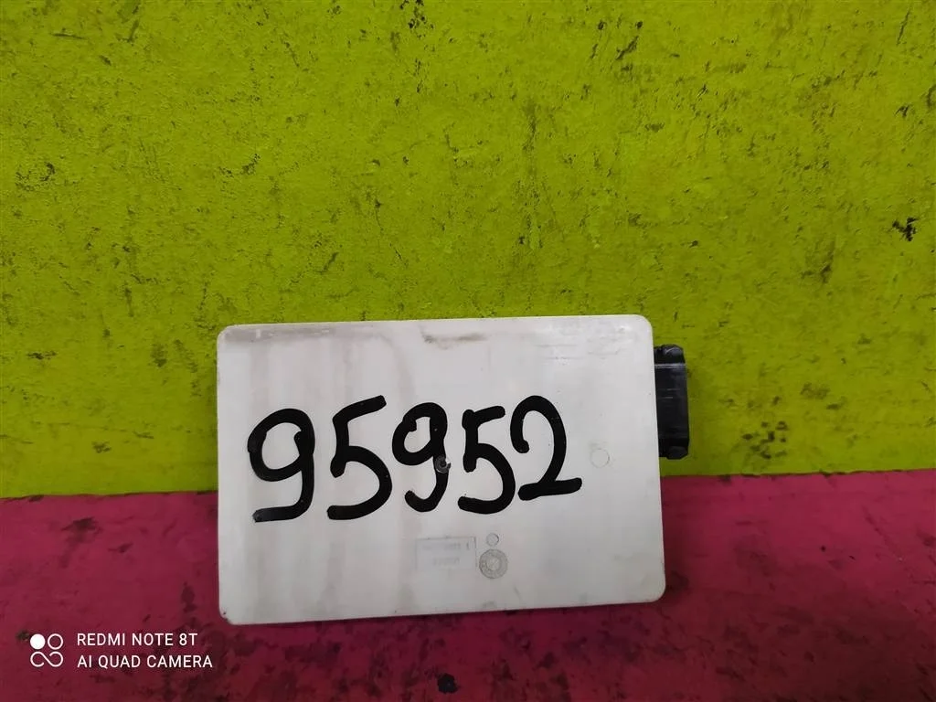 Радарный датчик слепых зон W166 W212 A00090500010