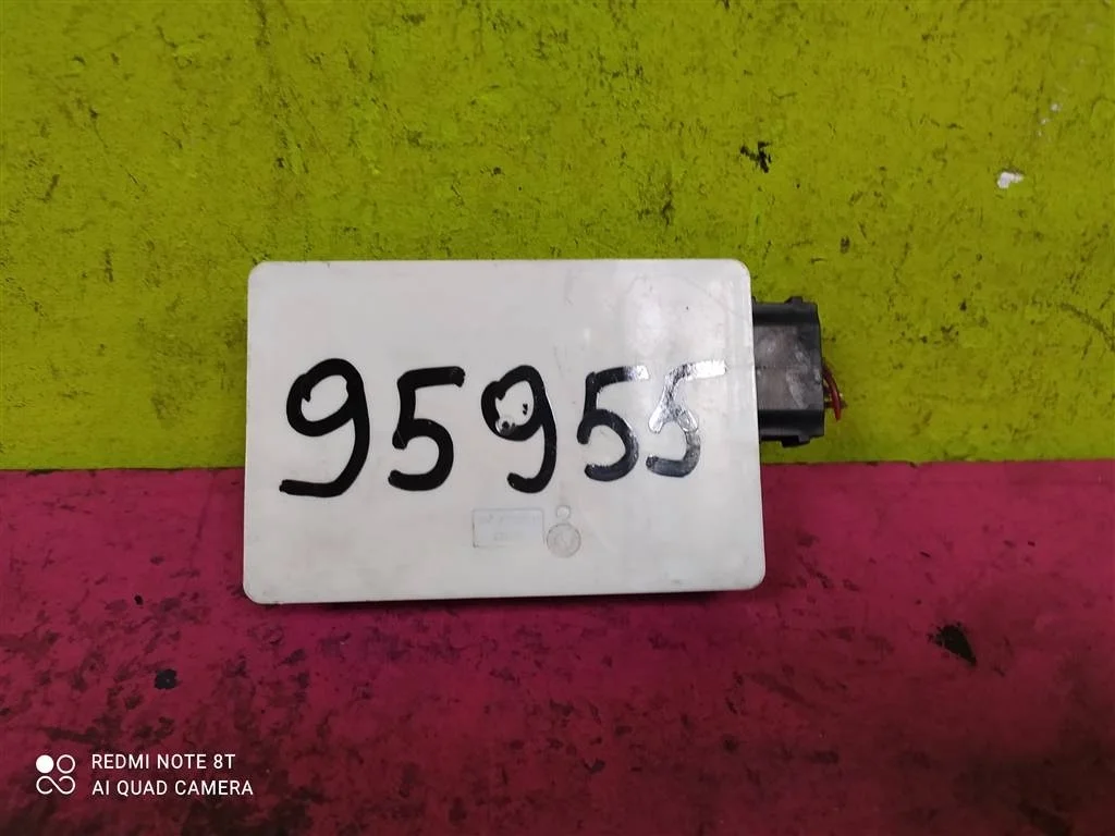 Радарный датчик слепых зон W166 W212 A00090500010