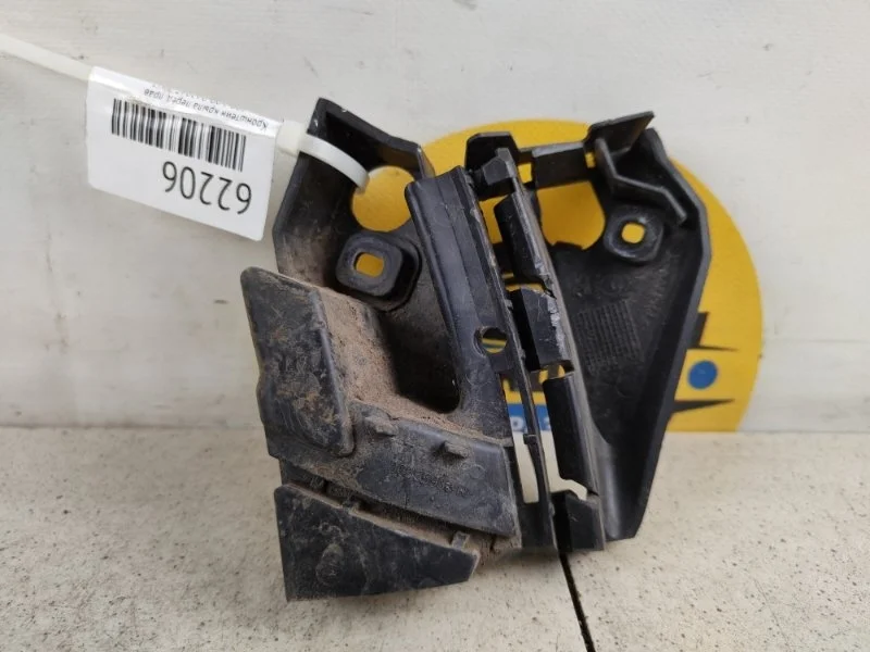 Кронштейн крыла Volvo C30 2007