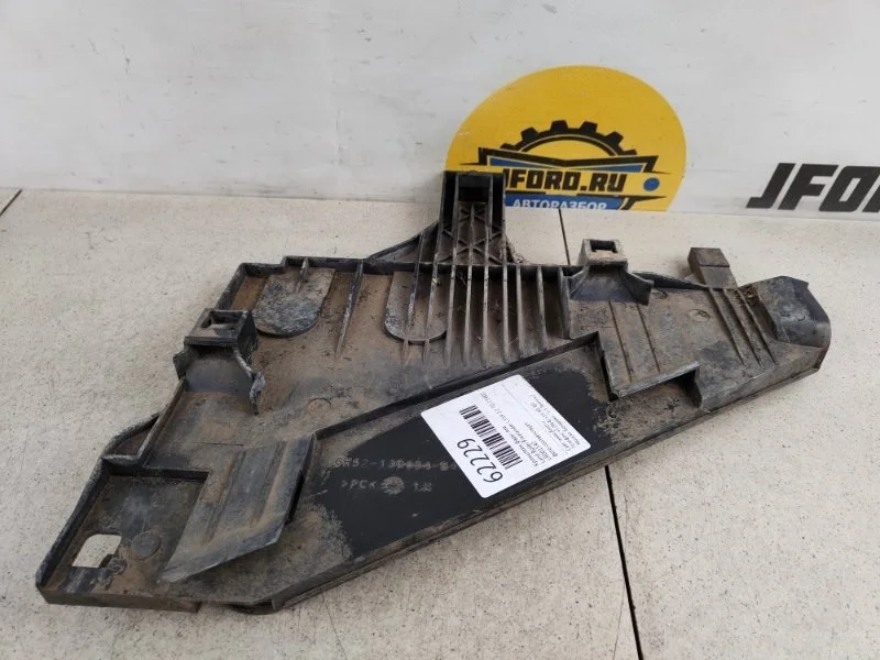 Кронштейн фары Land Rover Freelander 2007 L359