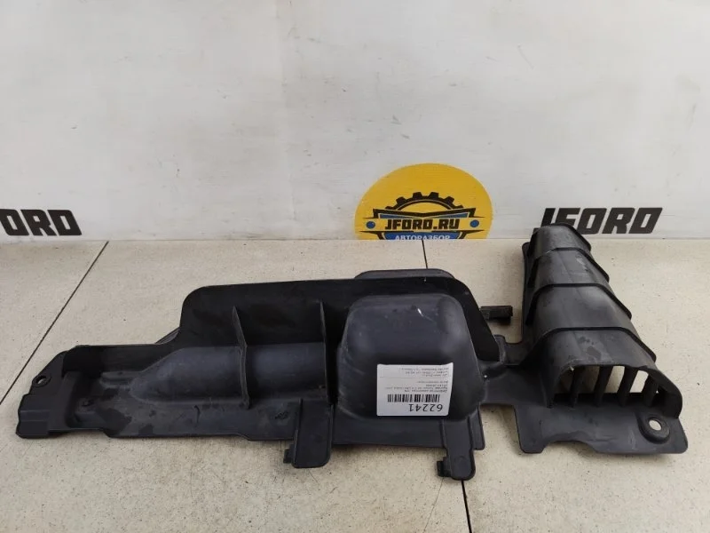 Дефлектор радиатора Hyundai Tucson 2005 JM