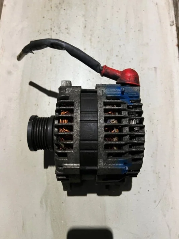 Генератор Nissan X-Trail 2001 T30