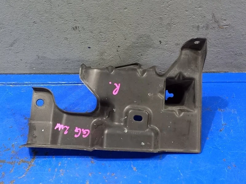 Крепление радиатора Mitsubishi Outlander 3 GF