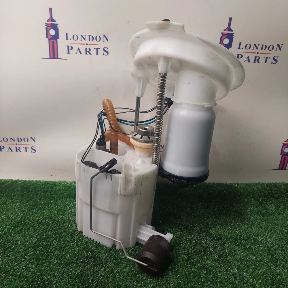 Топливный насос датчиком уровня BMW 328xi F30