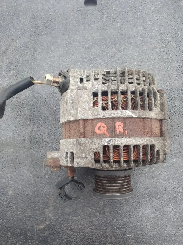 Генератор "Nissan Primera 2000-2007 23100AU00A P12 QR20-QR25, передний