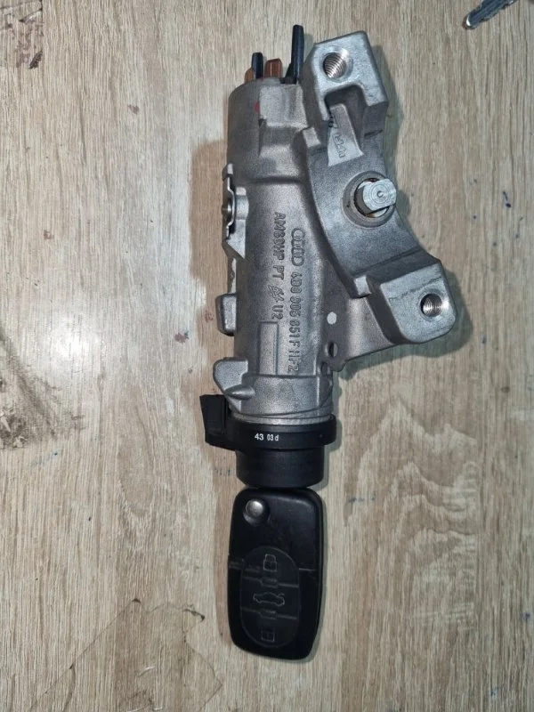 Замок зажигания Audi A6 Allroad 2003 4B