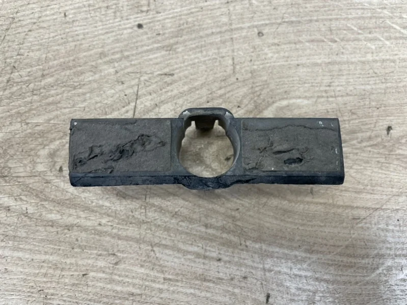 Кронштейн парктроника VW Touareg 2003-2007 7L