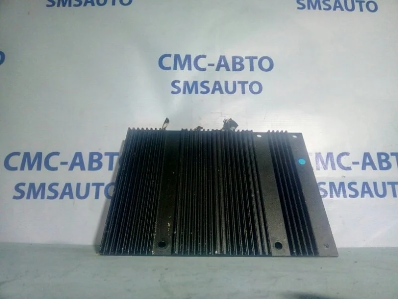 Усилитель акустический Volvo S40 2005-2007 30732824 2.4 B5244