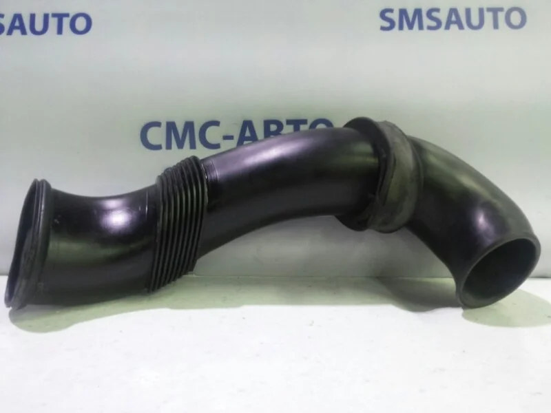 Воздуховод ДВС Volkswagen Touareg 2003-2009 7L6129609A 3.2 AZZ