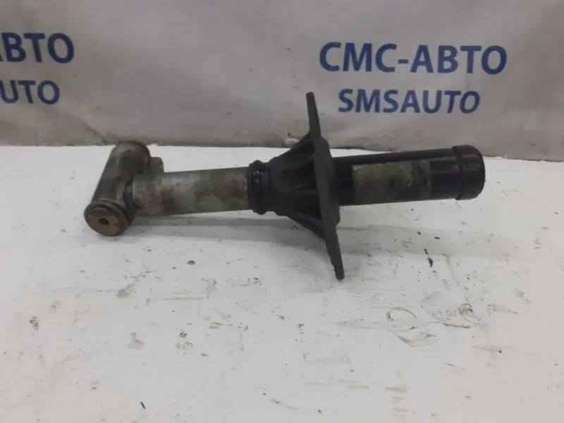 Кронштейн усилителя бампера Audi A6 Allroad 4B0807272 C5 2.7T, передний правый