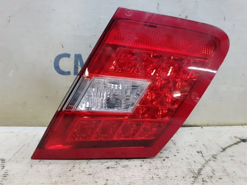 Фонарь крышки багажника Mercedes-Benz E-Class A2129060258 W212 3.5, задний правый
