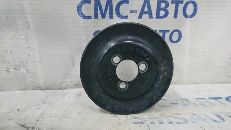 Шкив помпы Volkswagen Polo 03D121028B 1.6