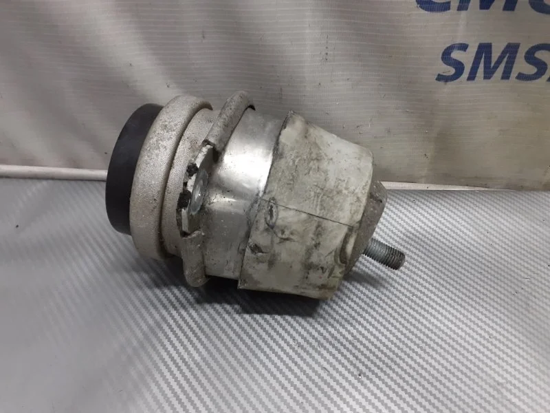 Опора ДВС Volkswagen Touareg 7P6199131 NF 3.6