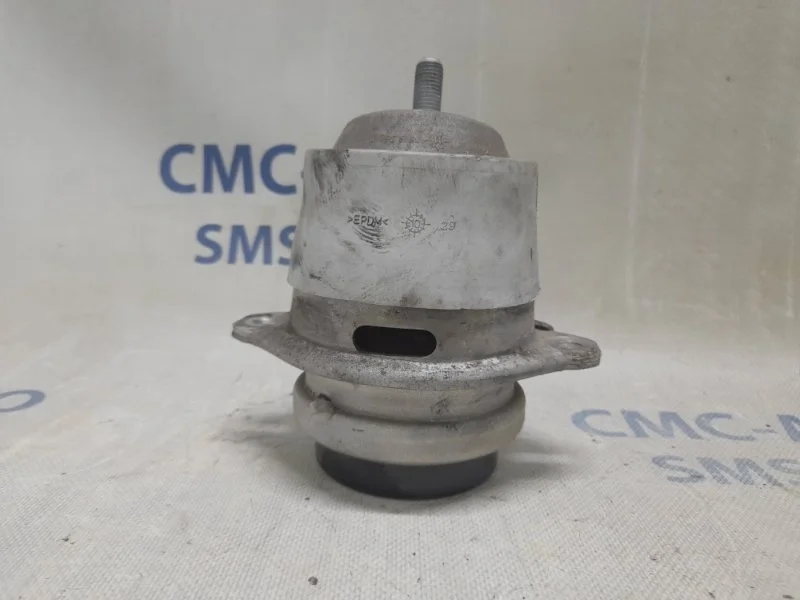 Опора ДВС Volkswagen Touareg 7P6199131D NF 3.0TD