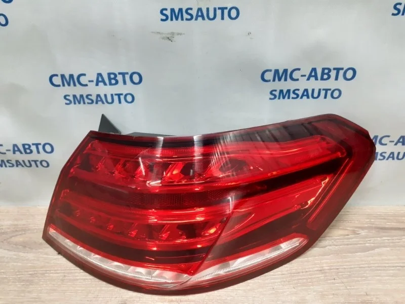 Фонарь на крыло Mercedes-Benz E-Class A2129060803 W212 2.2D, задний правый