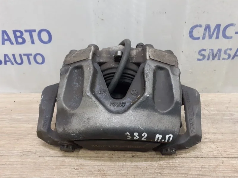 Суппорт Mercedes-Benz E-Class A2044213681 W212, передний правый