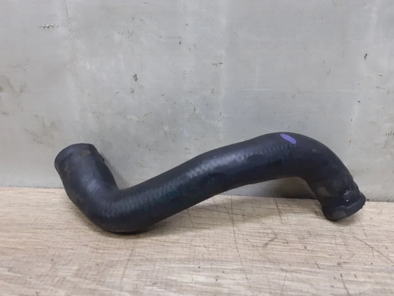 Патрубок охлаждения Mercedes-Benz Ml A1645060735 W164