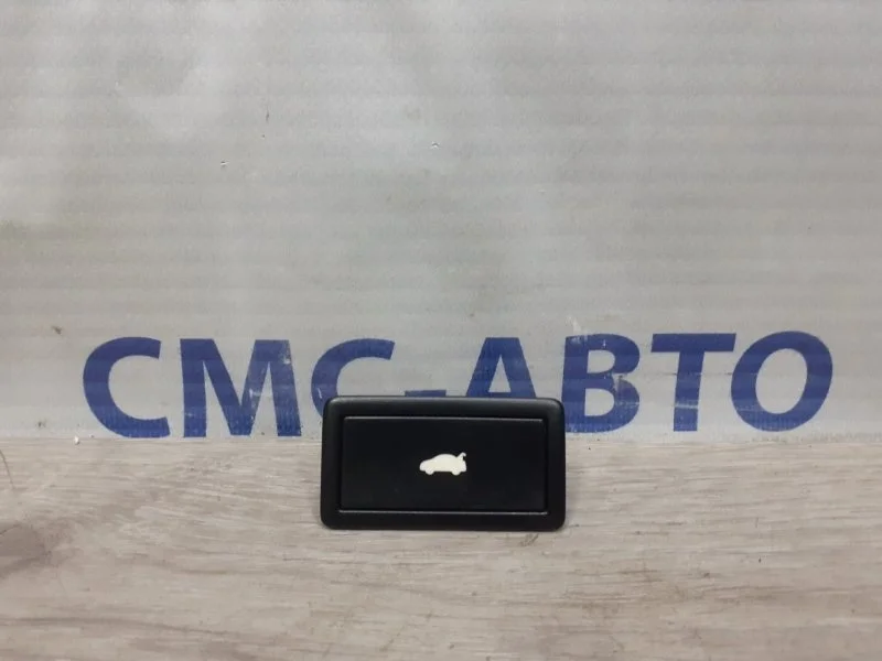 Кнопка багажника Audi A8 2012 3D0959831D20H D4 3.0 CGW