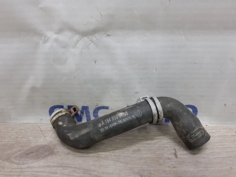 Патрубок охлаждения Mercedes-Benz Ml A1645060735 W164 3.0D