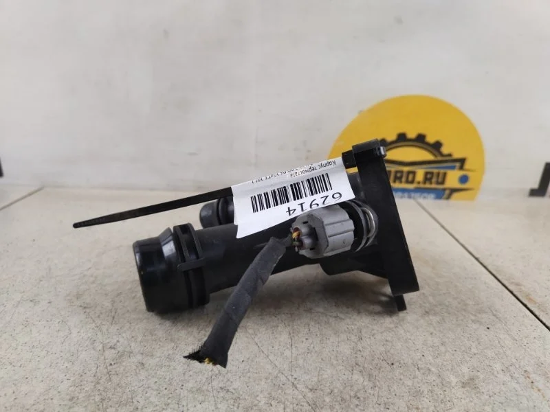 Корпус термостата Volvo S60 2012 Y20