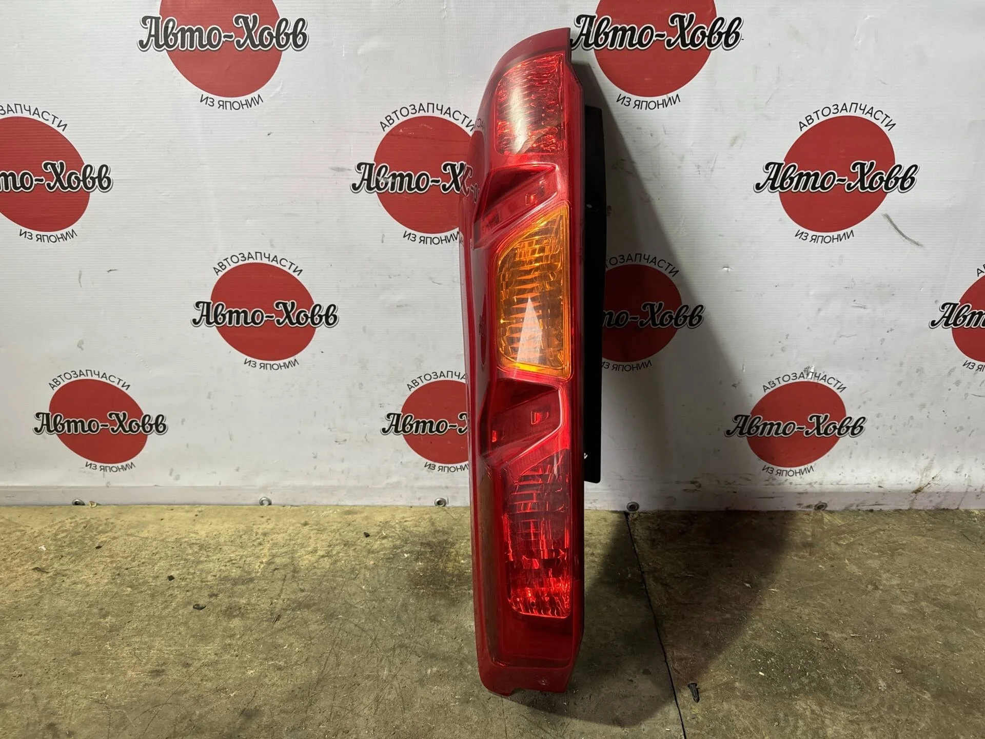 Фонарь задний правый Nissan X-Trail T31